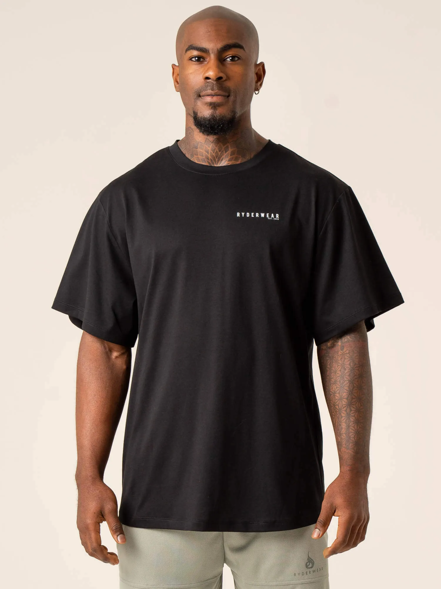 Advance Oversized T-Shirt - Black