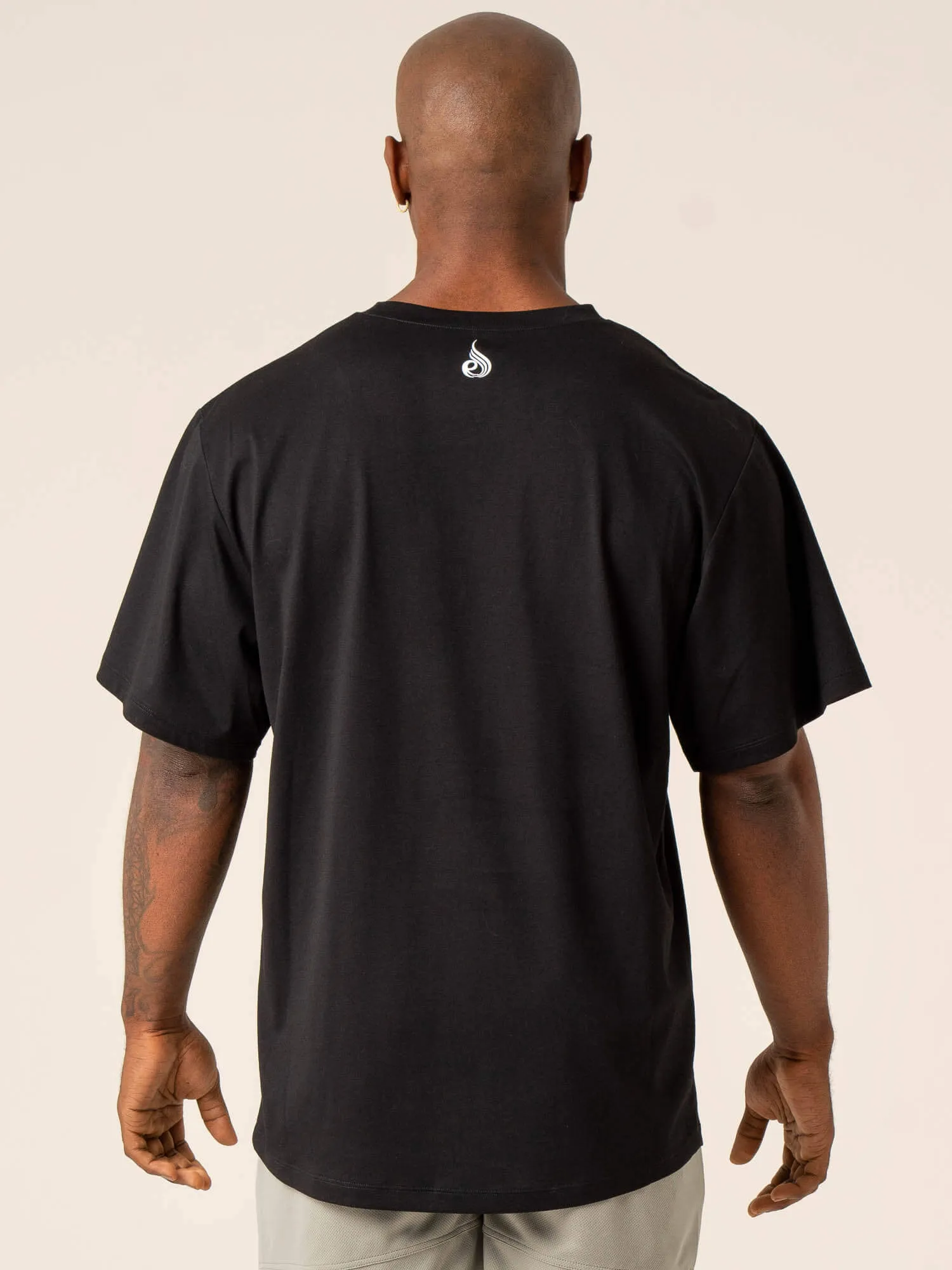 Advance Oversized T-Shirt - Black